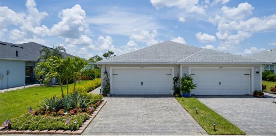 House in Punta Gorda, Florida 2 bedrooms, 144.37 sq.m. № 1829870