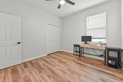 Casa en venta en Port St. Lucie, Florida, 4 dormitorios, 221.2 m2 № 2403992 - foto 28