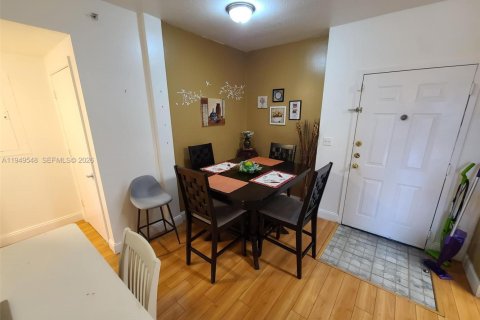 Copropriété à vendre à Cutler Bay, Floride: 2 chambres, 75.16 m2 № 2153036 - photo 7