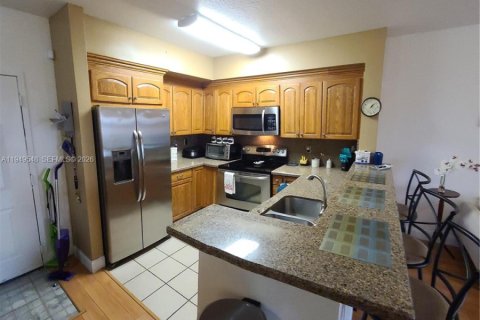 Condominio en Cutler Bay, Florida, 2 dormitorios № 2153036
