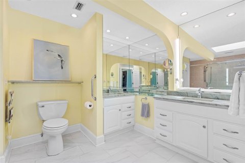 Condo in Belleair Bluffs, Florida, 4 bedrooms  № 2275728 - photo 20