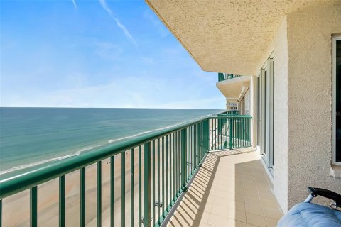 Condo in Daytona Beach Shores, Florida, 3 bedrooms  № 2227026 - photo 10