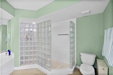 Condo in Daytona Beach Shores, Florida, 3 bedrooms  № 2227026 - photo 25