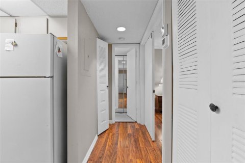 Copropriété à vendre à Port Charlotte, Floride: 1 chambre, 64.01 m2 № 2217480 - photo 17