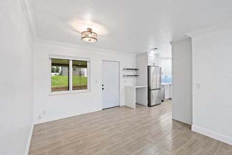 Villa ou maison à vendre à West Palm Beach, Floride: 3 chambres, 111.85 m2 № 2417893 - photo 10