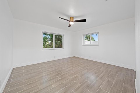 Villa ou maison à vendre à West Palm Beach, Floride: 3 chambres, 111.85 m2 № 2417893 - photo 15
