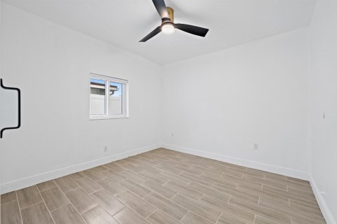 Villa ou maison à vendre à West Palm Beach, Floride: 3 chambres, 111.85 m2 № 2417893 - photo 20