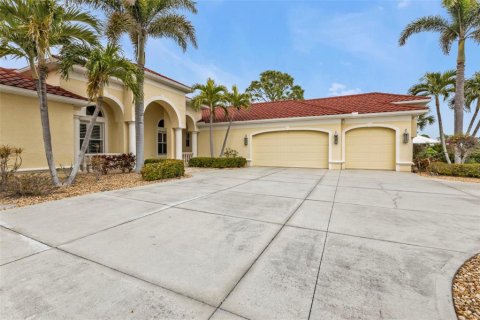 Casa en venta en Punta Gorda, Florida, 3 dormitorios, 301.37 m2 № 1535976 - foto 3