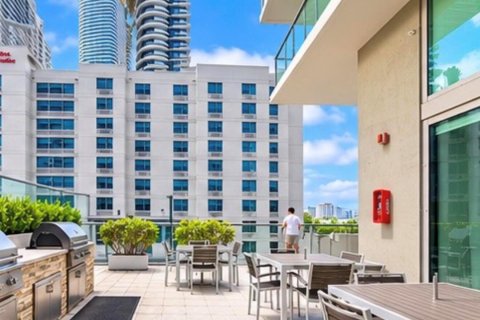 Copropriété à vendre à Miami, Floride: 2 chambres, 94.11 m2 № 2401858 - photo 30