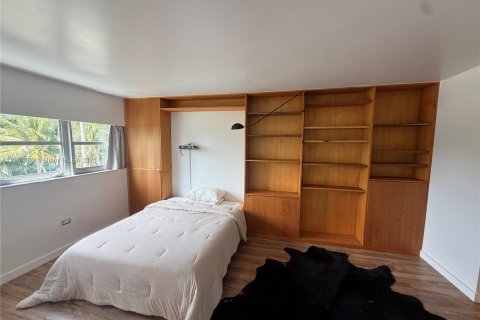 Condo in Miami Beach, Florida, 1 bedroom  № 1941849 - photo 19