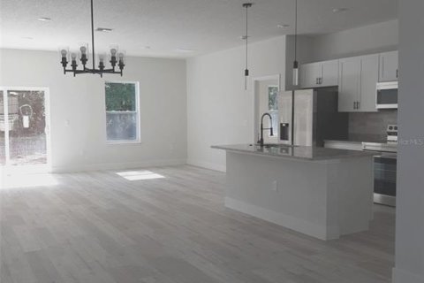 House in Ocala, Florida 4 bedrooms, 163.97 sq.m. № 1526645 - photo 4