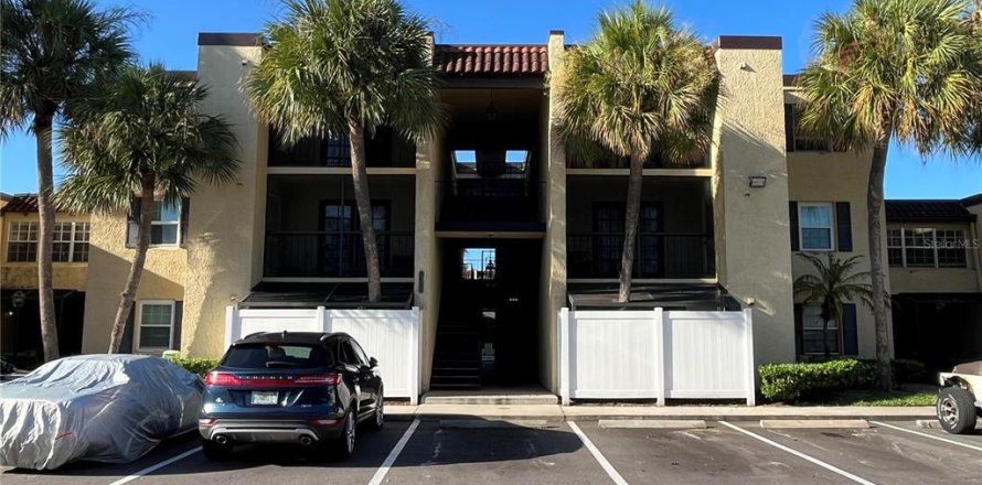 Condominio en Tampa, Florida, 1 dormitorio  № 1253677