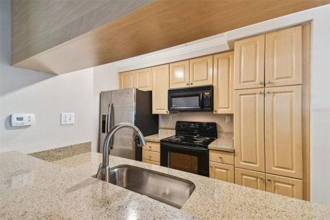 Condominio en venta en Tampa, Florida, 1 dormitorio, 72.09 m2 № 1253677 - foto 14