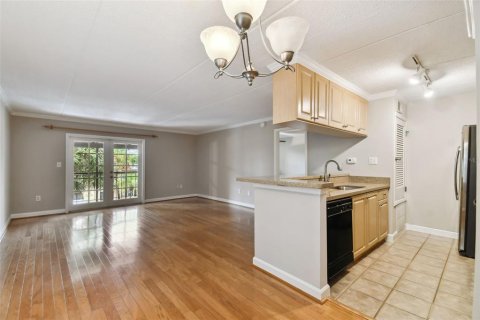 Condominio en venta en Tampa, Florida, 1 dormitorio, 72.09 m2 № 1253677 - foto 8