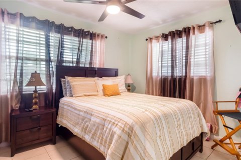 Casa en venta en Tamarac, Florida, 2 dormitorios, 122.45 m2 № 1921736 - foto 24