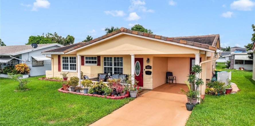 Casa en Tamarac, Florida 2 dormitorios, 122.45 m2 № 1921736