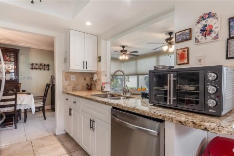 Casa en venta en Tamarac, Florida, 2 dormitorios, 122.45 m2 № 1921736 - foto 14