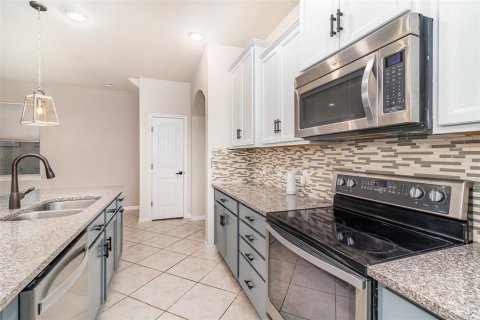 House in Winter Garden, Florida 4 bedrooms, 181.53 sq.m. № 1803939 - photo 13