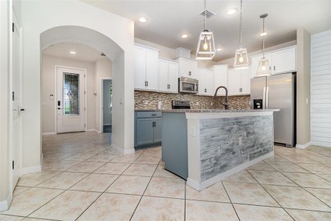 House in Winter Garden, Florida 4 bedrooms, 181.53 sq.m. № 1803939 - photo 9