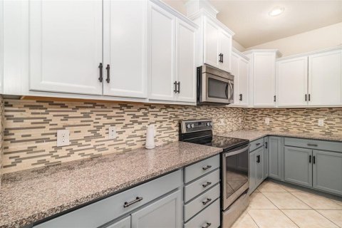 House in Winter Garden, Florida 4 bedrooms, 181.53 sq.m. № 1803939 - photo 11