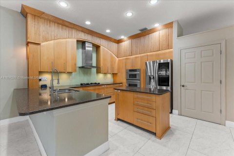 House in Saint Petersburg, Florida 4 bedrooms № 2088655 - photo 23