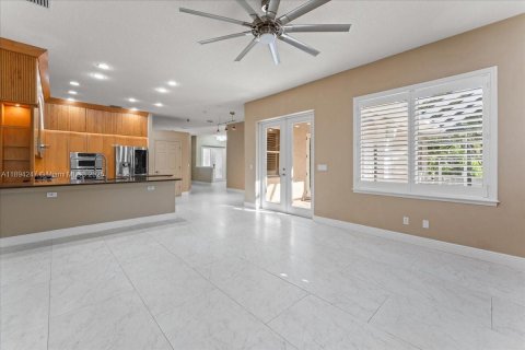 House in Saint Petersburg, Florida 4 bedrooms № 2088655 - photo 28