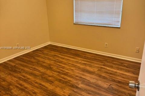 Condominio en venta en Lauderdale Lakes, Florida, 2 dormitorios, 93.09 m2 № 1977159 - foto 7