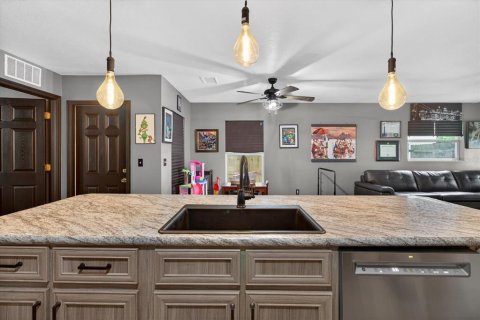 Casa en venta en Largo, Florida, 4 dormitorios, 136.38 m2 № 2096542 - foto 12