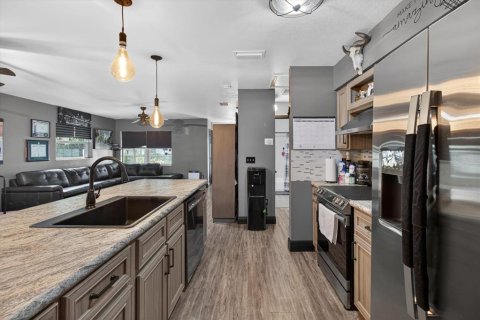 Casa en venta en Largo, Florida, 4 dormitorios, 136.38 m2 № 2096542 - foto 18