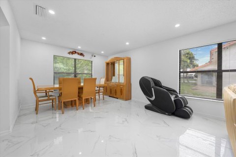 Villa ou maison à vendre à Miramar, Floride: 4 chambres, 224.64 m2 № 2085191 - photo 7