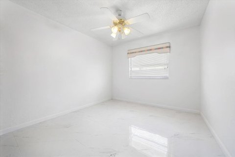 Villa ou maison à vendre à Miramar, Floride: 4 chambres, 224.64 m2 № 2085191 - photo 13