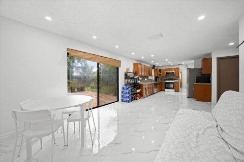 Villa ou maison à vendre à Miramar, Floride: 4 chambres, 224.64 m2 № 2085191 - photo 11