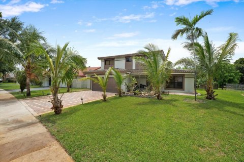 Villa ou maison à vendre à Miramar, Floride: 4 chambres, 224.64 m2 № 2085191 - photo 2