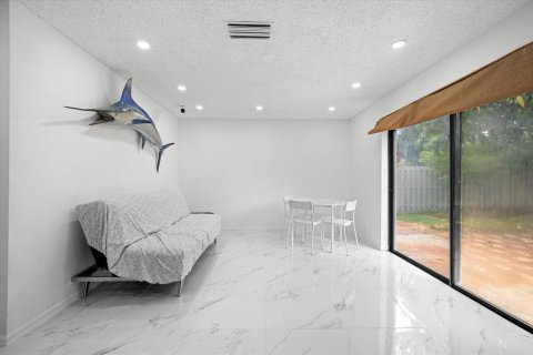 Villa ou maison à vendre à Miramar, Floride: 4 chambres, 224.64 m2 № 2085191 - photo 12
