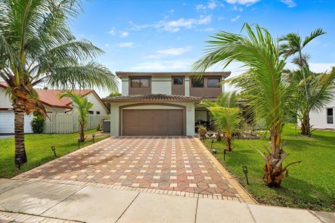 Villa ou maison à Miramar, Floride 4 chambres, 224.64 m2 № 2085191