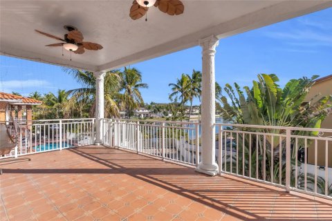 Купить виллу или дом в Майами-Лейкс, Флорида 5 спален, 329.25м2, № 1976201 - фото 28