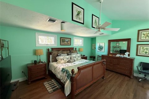 House in Nokomis, Florida 4 bedrooms, 304.25 sq.m. № 216564 - photo 24