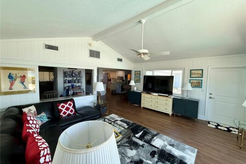 House in Nokomis, Florida 4 bedrooms, 304.25 sq.m. № 216564 - photo 11