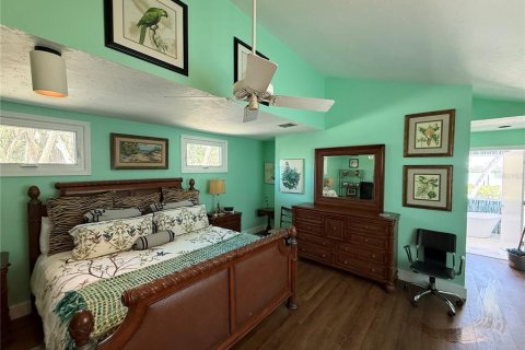 House in Nokomis, Florida 4 bedrooms, 304.25 sq.m. № 216564 - photo 22