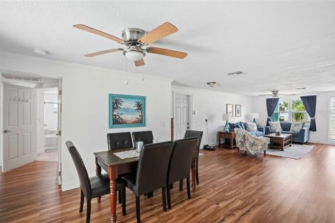 House in Hudson, Florida 3 bedrooms, 149.57 sq.m. № 2122586 - photo 24