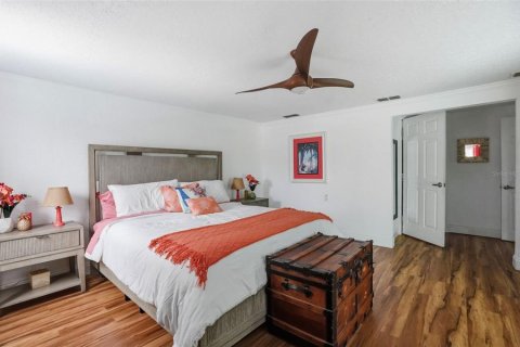 House in Hudson, Florida 3 bedrooms, 149.57 sq.m. № 2122586 - photo 29