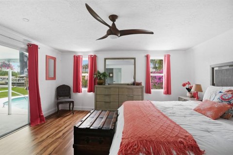 House in Hudson, Florida 3 bedrooms, 149.57 sq.m. № 2122586 - photo 27