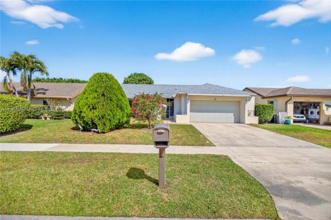 Купить виллу или дом в Бока-Ратон, Флорида 2 спальни, 157.66м2, № 2028581 - фото 3