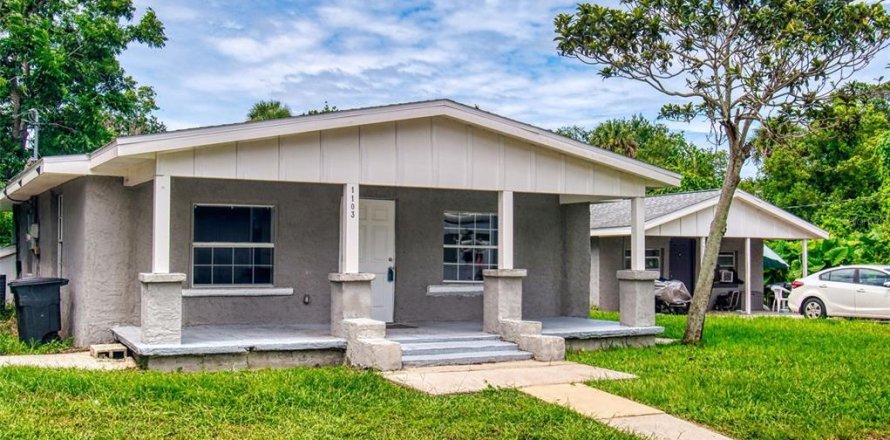 Immobilier commercial à New Smyrna Beach, Floride 3 chambres, 125.7 m2 № 1883740