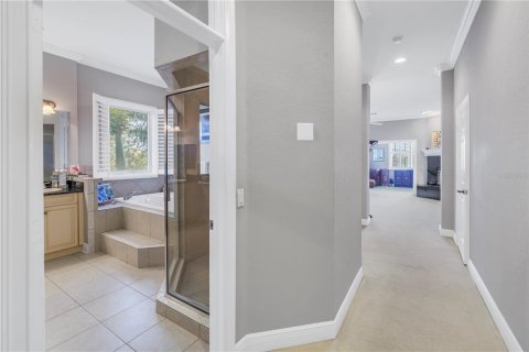 Townhouse in Saint Petersburg, Florida 3 bedrooms, 277.03 sq.m. № 1566805 - photo 24