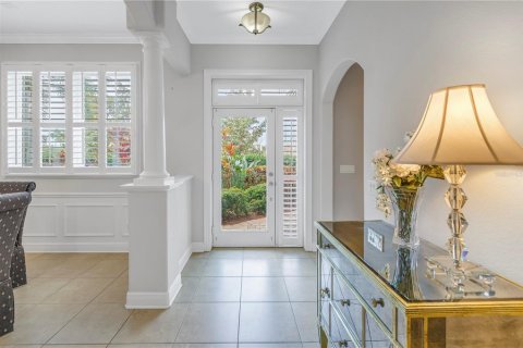 Townhouse in Saint Petersburg, Florida 3 bedrooms, 277.03 sq.m. № 1566805 - photo 5