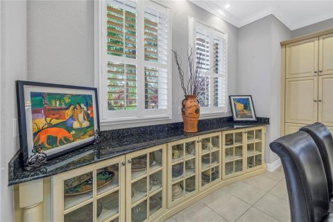 Townhouse in Saint Petersburg, Florida 3 bedrooms, 277.03 sq.m. № 1566805 - photo 11
