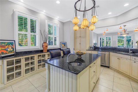 Townhouse in Saint Petersburg, Florida 3 bedrooms, 277.03 sq.m. № 1566805 - photo 13