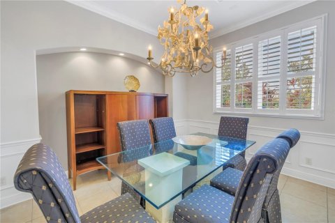 Townhouse in Saint Petersburg, Florida 3 bedrooms, 277.03 sq.m. № 1566805 - photo 7