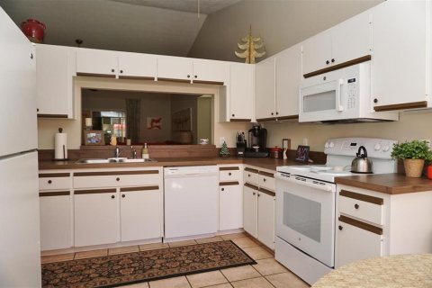 Villa ou maison à vendre à Crystal River, Floride: 2 chambres, 141.03 m2 № 1900826 - photo 15